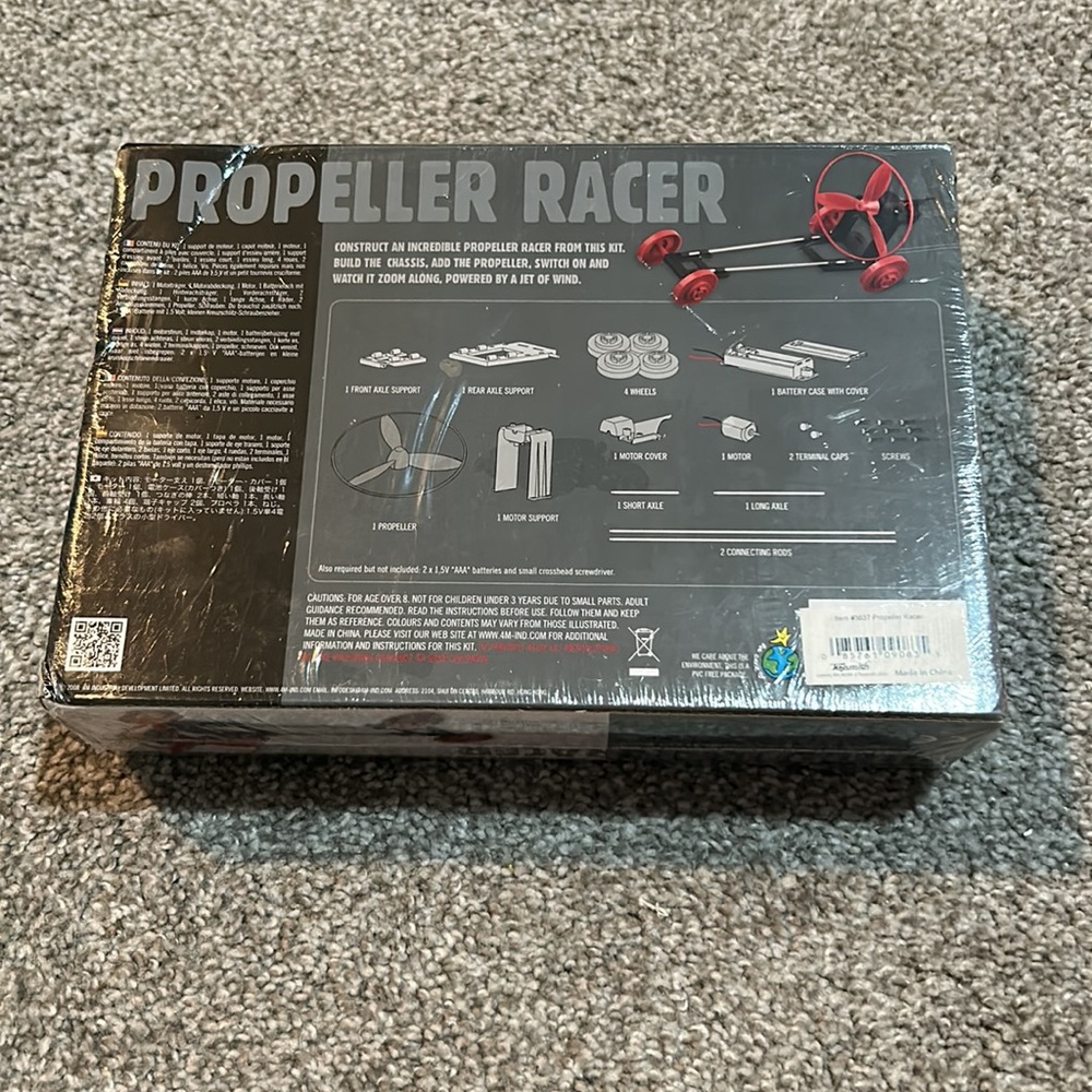 Green Science PROPELLER RACER Kids Labs Fun Science Project - Picture 3 of 3